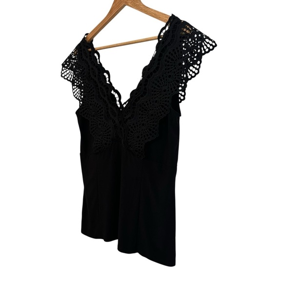 Women's Large Fitted Crochet Lace Black Whimsigoth Romantic Casual Tank Top - Picture 3 of 4